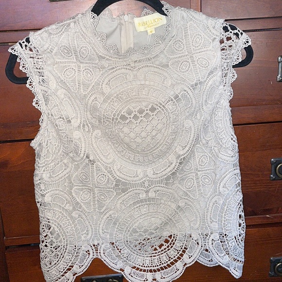 Rebellion top - Picture 2 of 10